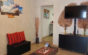 Etnacity Guest House Apartment